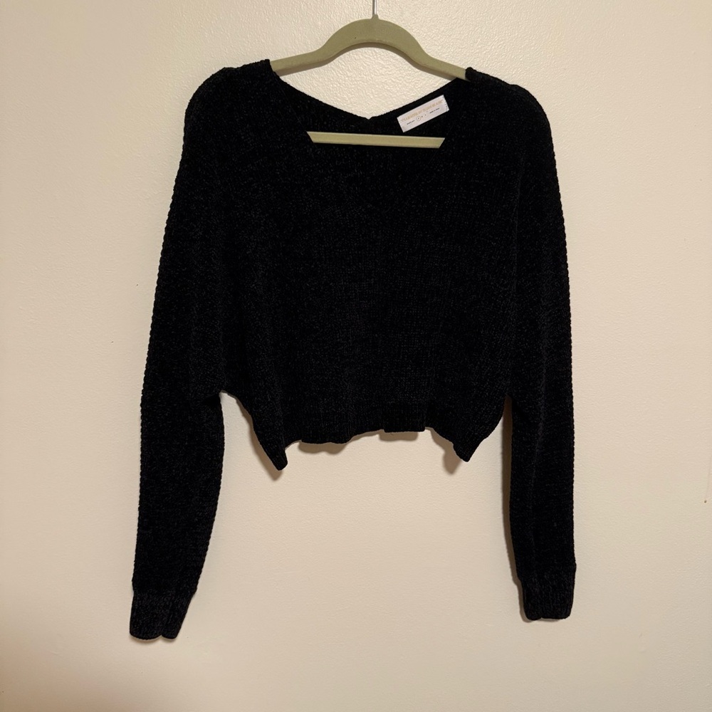Black Cropped Sweater